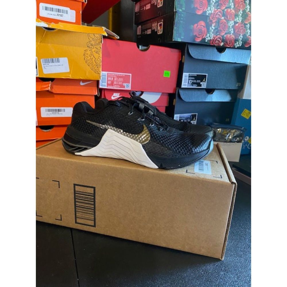 Nike - Metcon Black, Size 7 Womens